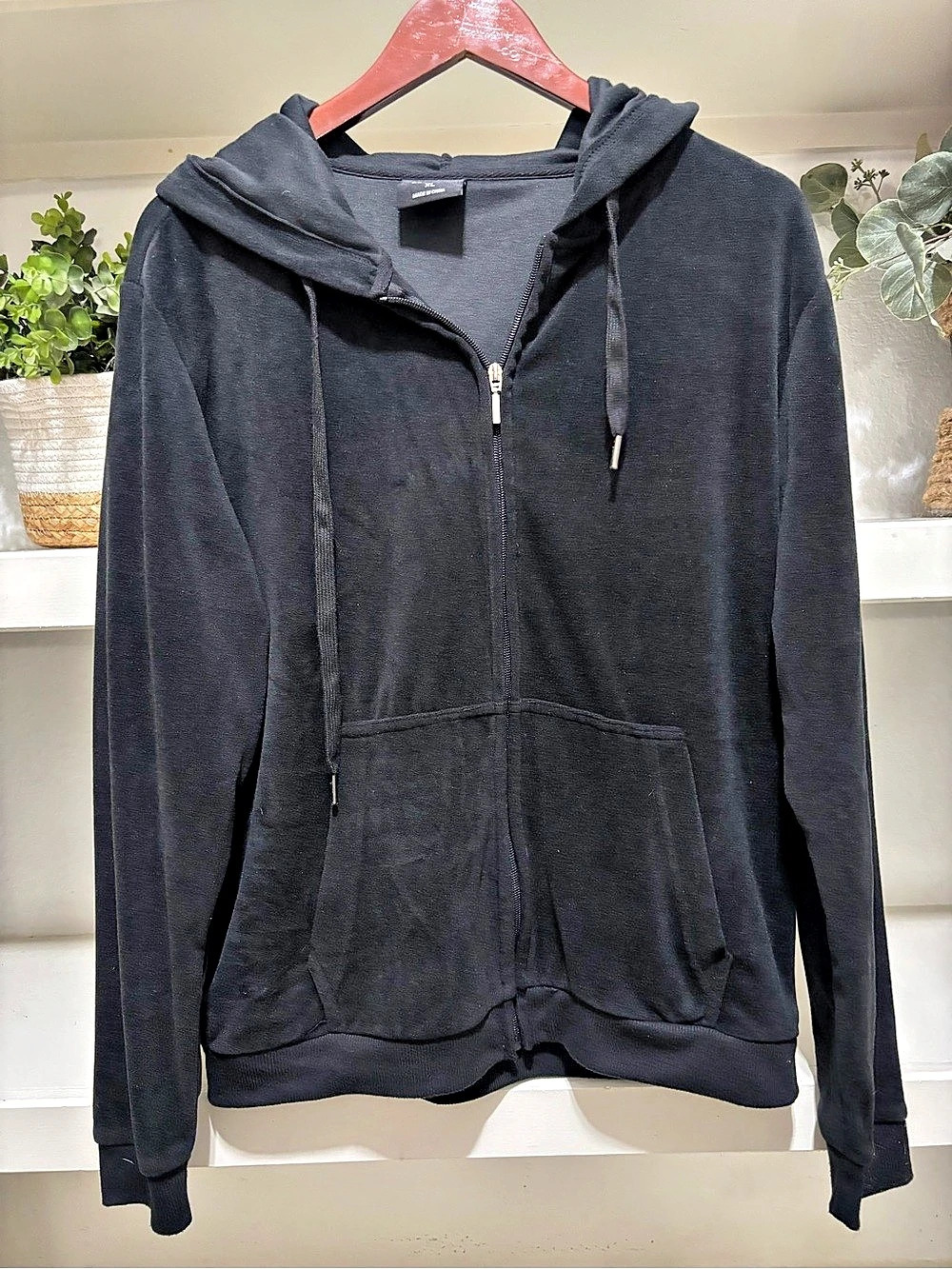 Euro Joy Black Zip-Up Hoodie Size XL